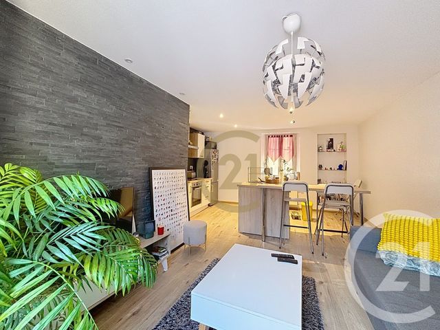 Appartement F3 à louer - 3 pièces - 50.0 m2 - BELFORT - 90 - FRANCHE-COMTE - Century 21 Agence Du Théâtre