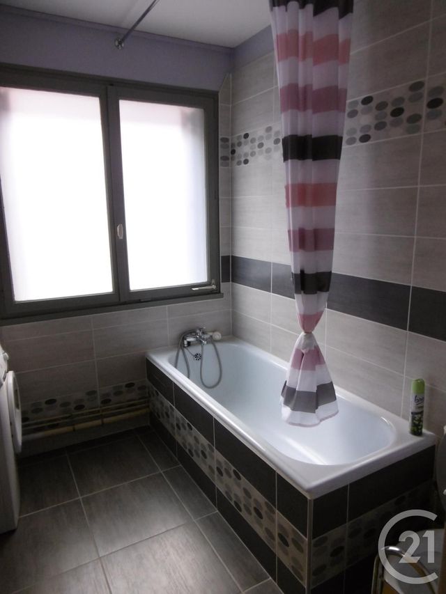 Appartement à louer - 2 pièces - 53.46 m2 - BELFORT - 90 - FRANCHE-COMTE - Century 21 Agence Du Théâtre