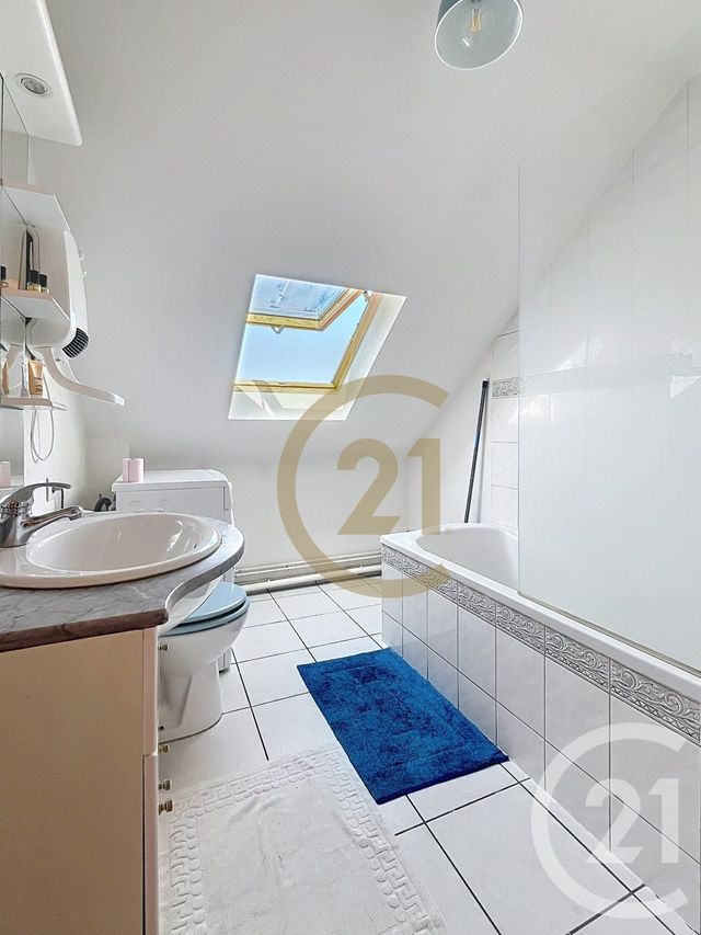 Appartement F3 à vendre - 3 pièces - 40.0 m2 - BELFORT - 90 - FRANCHE-COMTE - Century 21 Agence Du Théâtre