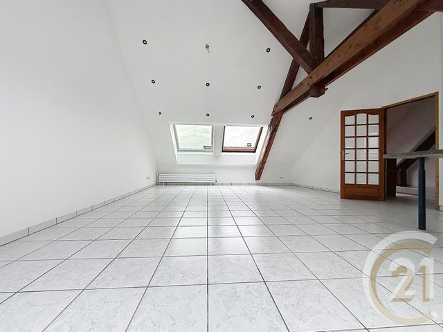 Appartement F4 à louer - 4 pièces - 86.01 m2 - BELFORT - 90 - FRANCHE-COMTE - Century 21 Agence Du Théâtre