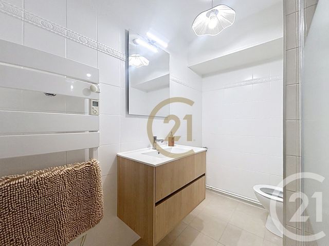 Appartement F2 à louer - 2 pièces - 59.98 m2 - BELFORT - 90 - FRANCHE-COMTE - Century 21 Agence Du Théâtre