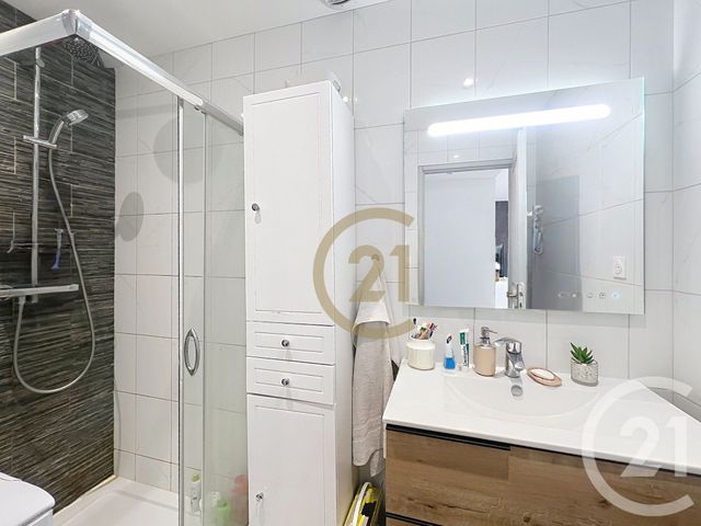 Appartement F3 à vendre - 3 pièces - 53.07 m2 - BELFORT - 90 - FRANCHE-COMTE - Century 21 Agence Du Théâtre