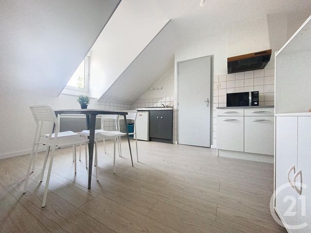 Appartement F1 à louer - 1 pièce - 24.0 m2 - BELFORT - 90 - FRANCHE-COMTE - Century 21 Agence Du Théâtre
