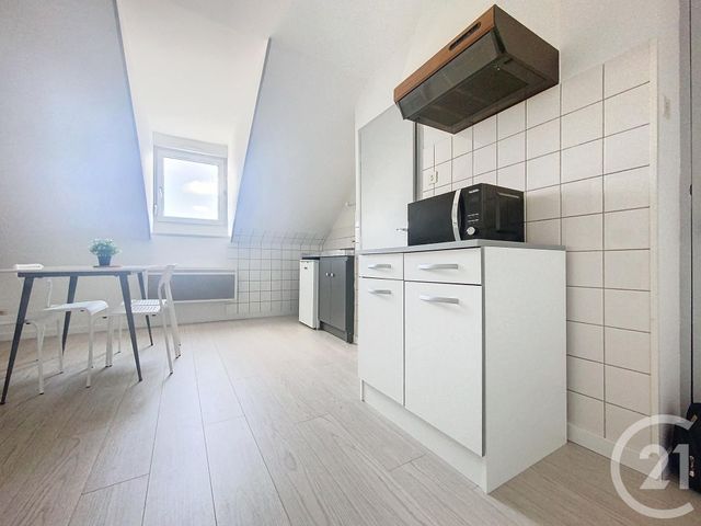 Appartement F1 à louer - 1 pièce - 24.0 m2 - BELFORT - 90 - FRANCHE-COMTE - Century 21 Agence Du Théâtre