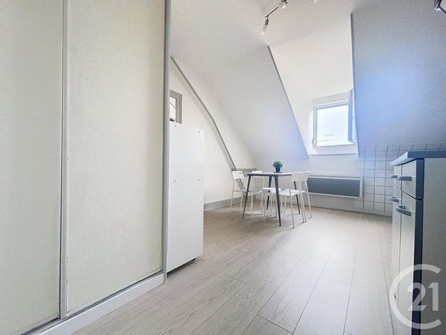 Appartement F1 à louer - 1 pièce - 24.0 m2 - BELFORT - 90 - FRANCHE-COMTE - Century 21 Agence Du Théâtre