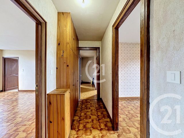 Appartement T3 à vendre - 3 pièces - 75.72 m2 - BELFORT - 90 - FRANCHE-COMTE - Century 21 Agence Du Théâtre