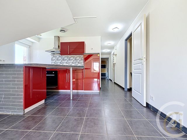 Appartement F3 à louer - 3 pièces - 52.67 m2 - MONTREUX CHATEAU - 90 - FRANCHE-COMTE - Century 21 Agence Du Théâtre