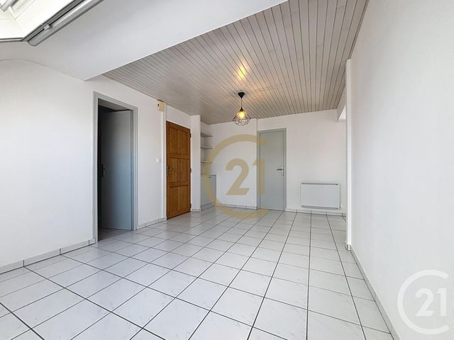 Appartement F2 à louer - 2 pièces - 40.27 m2 - BELFORT - 90 - FRANCHE-COMTE - Century 21 Agence Du Théâtre