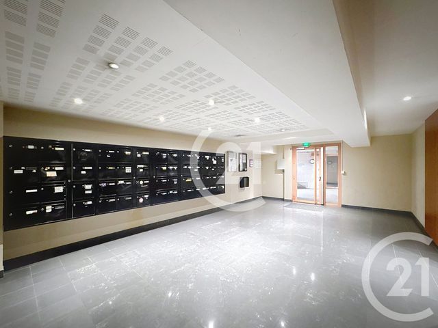Appartement T3 à louer - 3 pièces - 64.87 m2 - BELFORT - 90 - FRANCHE-COMTE - Century 21 Agence Du Théâtre