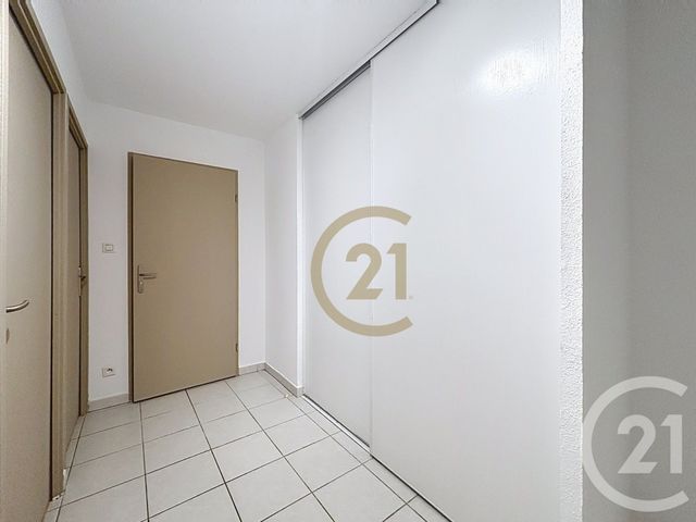 Appartement T3 à louer - 3 pièces - 64.87 m2 - BELFORT - 90 - FRANCHE-COMTE - Century 21 Agence Du Théâtre