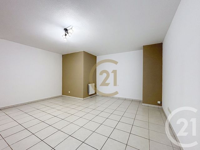 Appartement T3 à louer - 3 pièces - 64.87 m2 - BELFORT - 90 - FRANCHE-COMTE - Century 21 Agence Du Théâtre