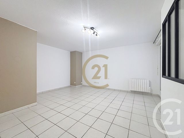 Appartement T3 à louer - 3 pièces - 64.87 m2 - BELFORT - 90 - FRANCHE-COMTE - Century 21 Agence Du Théâtre