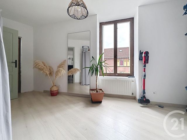 Appartement F4 à louer - 4 pièces - 85.0 m2 - BELFORT - 90 - FRANCHE-COMTE - Century 21 Agence Du Théâtre