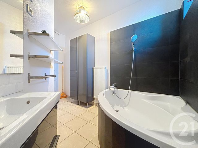 Appartement F3 à louer - 3 pièces - 60.0 m2 - BELFORT - 90 - FRANCHE-COMTE - Century 21 Agence Du Théâtre