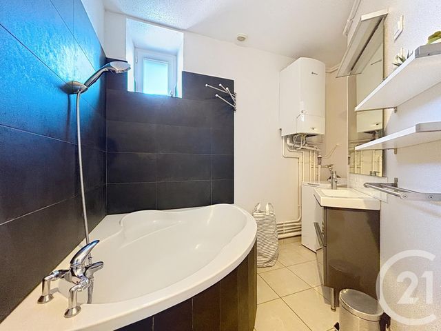 Appartement F3 à louer - 3 pièces - 60.0 m2 - BELFORT - 90 - FRANCHE-COMTE - Century 21 Agence Du Théâtre