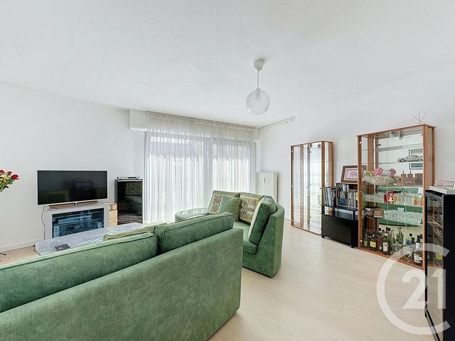 Appartement F3 à vendre - 3 pièces - 81.01 m2 - BELFORT - 90 - FRANCHE-COMTE - Century 21 Agence Du Théâtre