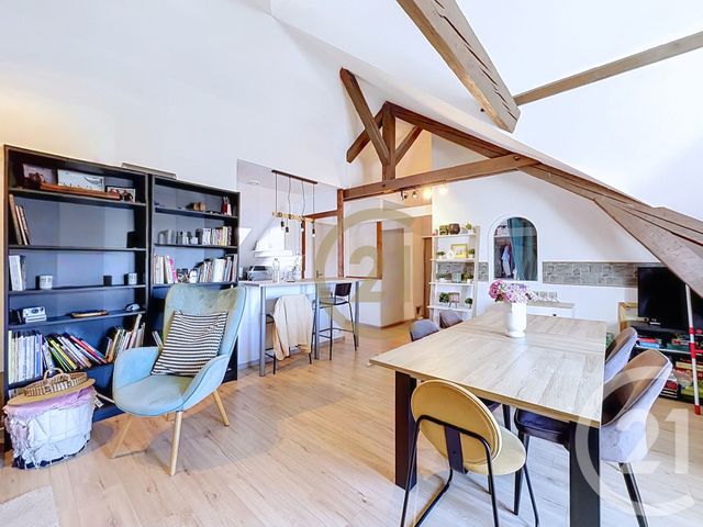 Appartement F3 à vendre - 3 pièces - 64.0 m2 - BELFORT - 90 - FRANCHE-COMTE - Century 21 Agence Du Théâtre