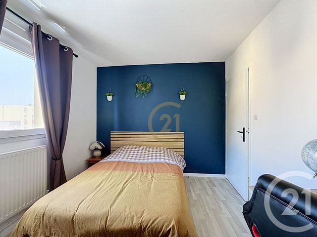Appartement F5 à vendre - 5 pièces - 84.1 m2 - VALDOIE - 90 - FRANCHE-COMTE - Century 21 Agence Du Théâtre