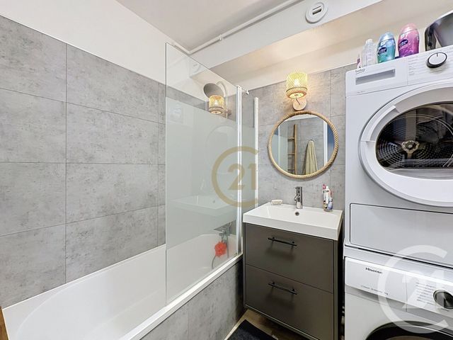 Appartement F5 à vendre - 5 pièces - 84.1 m2 - VALDOIE - 90 - FRANCHE-COMTE - Century 21 Agence Du Théâtre
