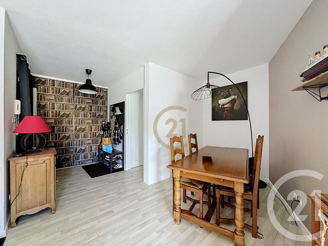 Appartement F5 à vendre - 5 pièces - 84.1 m2 - VALDOIE - 90 - FRANCHE-COMTE - Century 21 Agence Du Théâtre