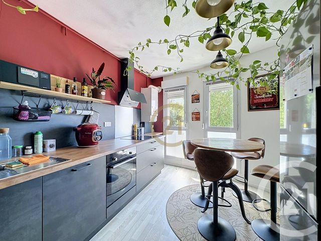 Appartement F5 à vendre - 5 pièces - 84.1 m2 - VALDOIE - 90 - FRANCHE-COMTE - Century 21 Agence Du Théâtre