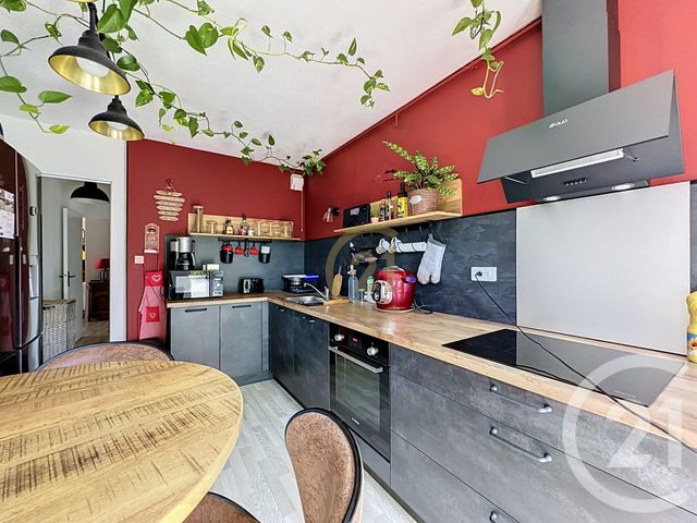 Appartement F5 à vendre - 5 pièces - 84.1 m2 - VALDOIE - 90 - FRANCHE-COMTE - Century 21 Agence Du Théâtre