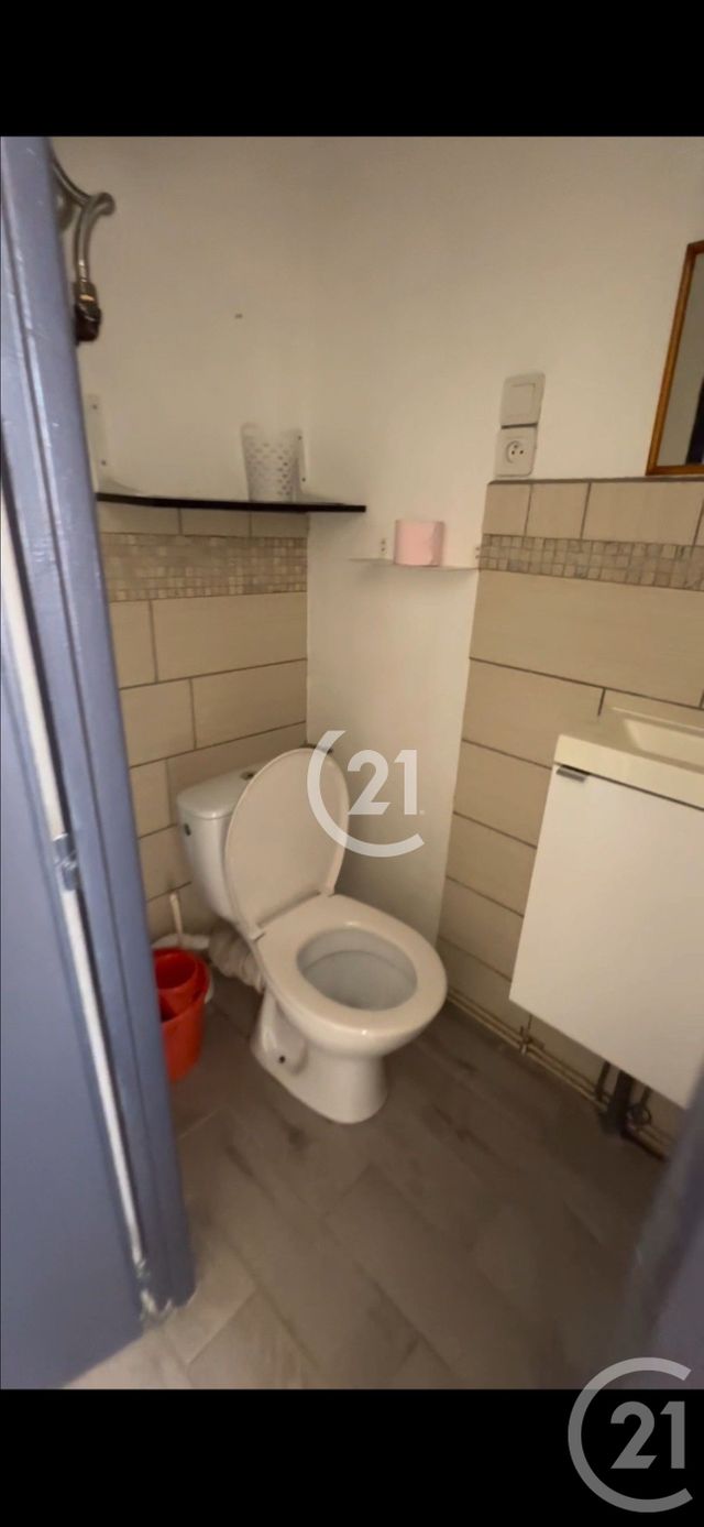 Appartement Studio à vendre - 4 pièces - 30.0 m2 - BELFORT - 90 - FRANCHE-COMTE - Century 21 Agence Du Théâtre