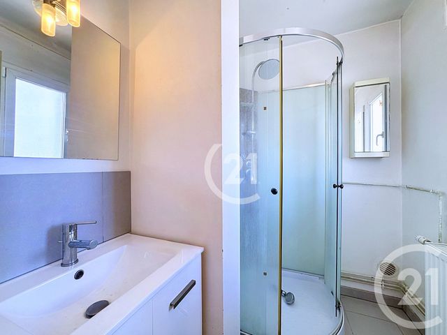 Appartement T2 à vendre - 2 pièces - 39.28 m2 - BELFORT - 90 - FRANCHE-COMTE - Century 21 Agence Du Théâtre
