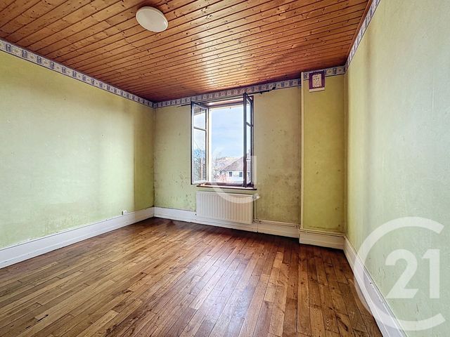 Appartement T4 à vendre - 4 pièces - 86.9 m2 - VALENTIGNEY - 25 - FRANCHE-COMTE - Century 21 Agence Du Théâtre