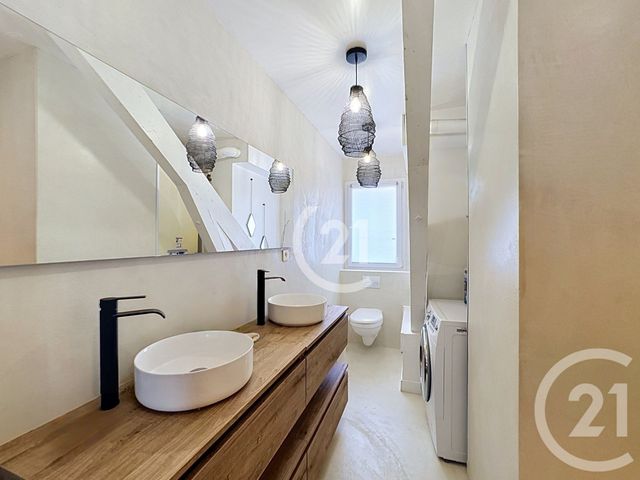 Appartement T3 à vendre - 4 pièces - 92.16 m2 - BELFORT - 90 - FRANCHE-COMTE - Century 21 Agence Du Théâtre