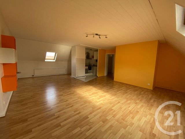 Appartement F2 à louer - 2 pièces - 55.22 m2 - BELFORT - 90 - FRANCHE-COMTE - Century 21 Agence Du Théâtre