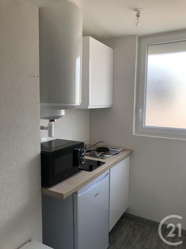 Appartement F1 à louer - 1 pièce - 19.0 m2 - BELFORT - 90 - FRANCHE-COMTE - Century 21 Agence Du Théâtre
