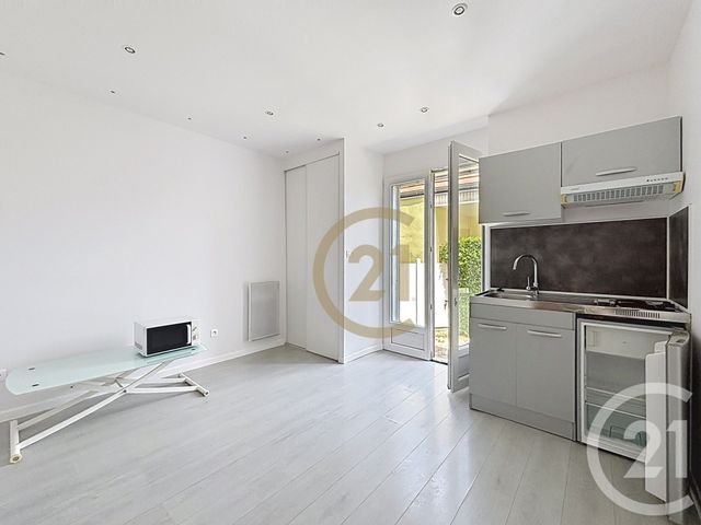 Appartement F1 à louer - 1 pièce - 16.5 m2 - BAVILLIERS - 90 - FRANCHE-COMTE - Century 21 Agence Du Théâtre