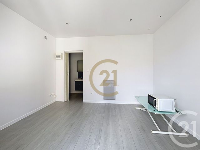 Appartement F1 à louer - 1 pièce - 16.5 m2 - BAVILLIERS - 90 - FRANCHE-COMTE - Century 21 Agence Du Théâtre