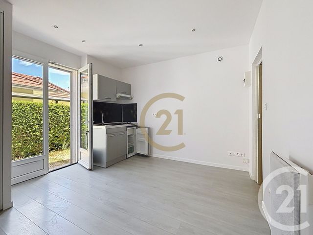 Appartement F1 à louer - 1 pièce - 16.5 m2 - BAVILLIERS - 90 - FRANCHE-COMTE - Century 21 Agence Du Théâtre