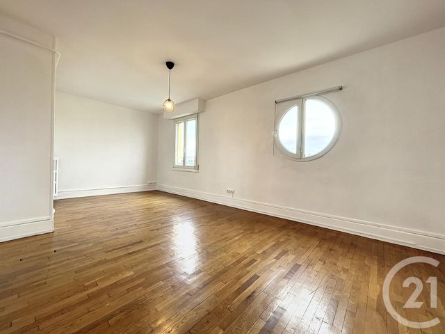 Appartement F3 à louer - 3 pièces - 67.19 m2 - BELFORT - 90 - FRANCHE-COMTE - Century 21 Agence Du Théâtre