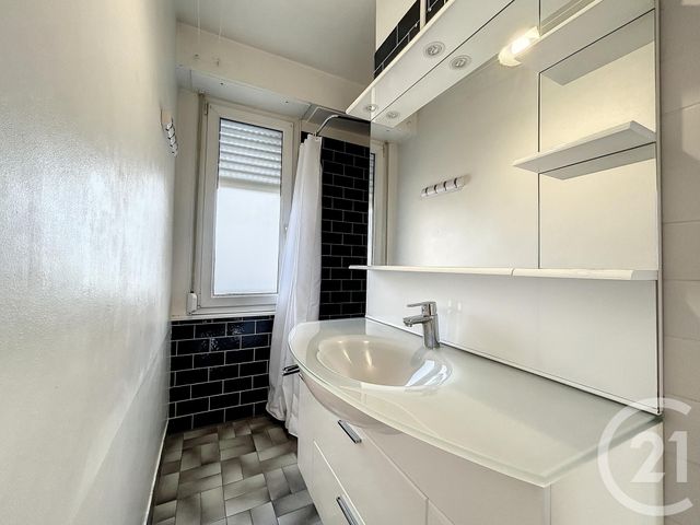 Appartement F3 à louer - 3 pièces - 67.19 m2 - BELFORT - 90 - FRANCHE-COMTE - Century 21 Agence Du Théâtre