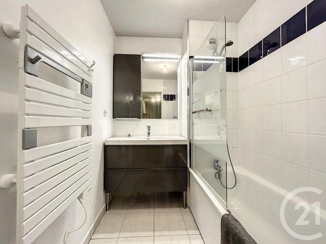 Appartement F3 à louer - 3 pièces - 64.0 m2 - BELFORT - 90 - FRANCHE-COMTE - Century 21 Agence Du Théâtre