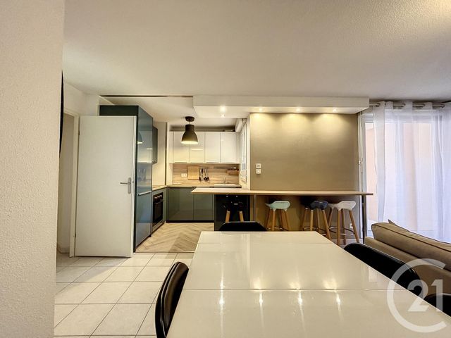 Appartement F3 à louer - 3 pièces - 64.0 m2 - BELFORT - 90 - FRANCHE-COMTE - Century 21 Agence Du Théâtre