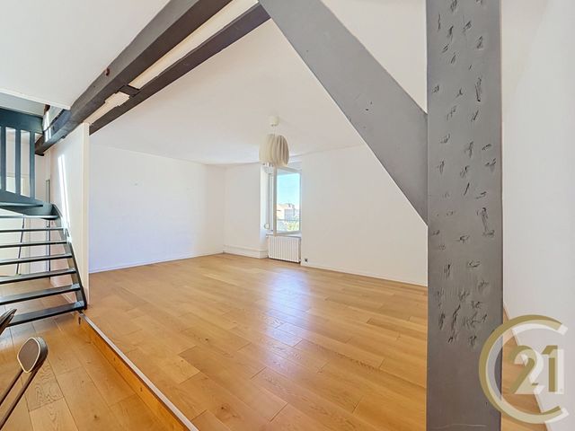 Appartement F6 à louer - 6 pièces - 137.77 m2 - BELFORT - 90 - FRANCHE-COMTE - Century 21 Agence Du Théâtre