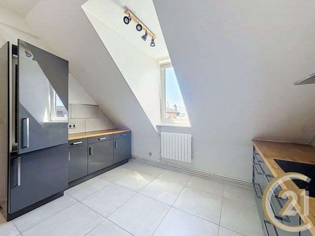 Appartement F6 à louer - 6 pièces - 137.77 m2 - BELFORT - 90 - FRANCHE-COMTE - Century 21 Agence Du Théâtre