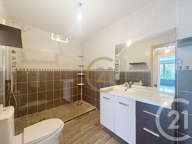 Appartement F4 à louer - 4 pièces - 75.0 m2 - ANDELNANS - 90 - FRANCHE-COMTE - Century 21 Agence Du Théâtre