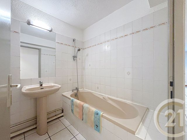 Appartement F1 à louer - 1 pièce - 39.0 m2 - BELFORT - 90 - FRANCHE-COMTE - Century 21 Agence Du Théâtre