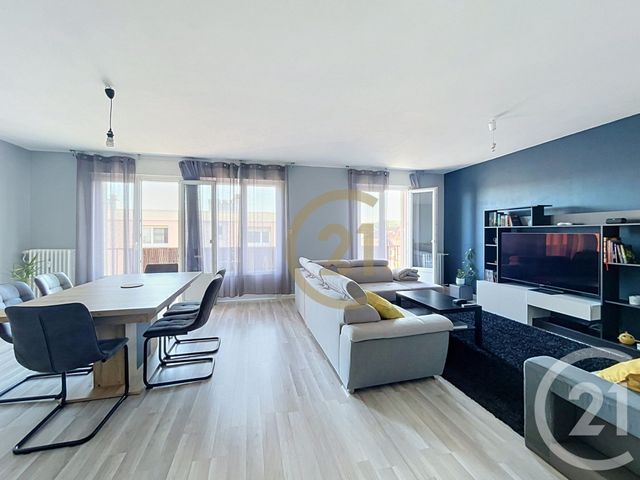 Appartement F4 à vendre - 4 pièces - 90.86 m2 - BELFORT - 90 - FRANCHE-COMTE - Century 21 Agence Du Théâtre