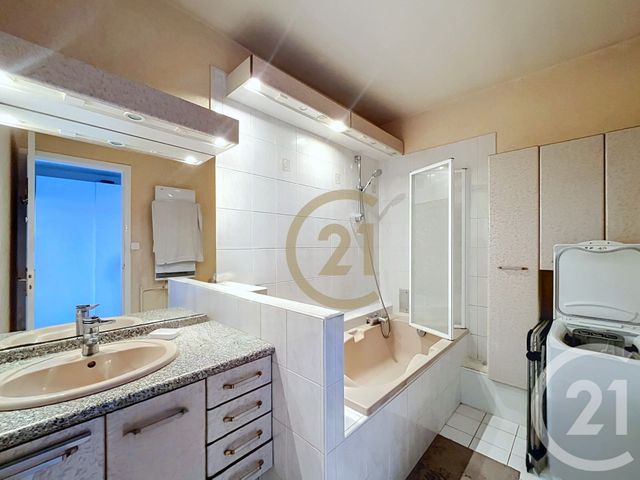 Appartement F4 à vendre - 4 pièces - 90.86 m2 - BELFORT - 90 - FRANCHE-COMTE - Century 21 Agence Du Théâtre