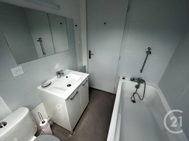 Appartement Studio à louer - 2 pièces - 20.0 m2 - BELFORT - 90 - FRANCHE-COMTE - Century 21 Agence Du Théâtre
