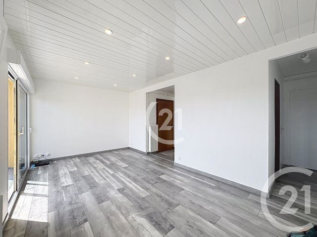 Appartement T3 à vendre - 3 pièces - 56.34 m2 - BETHONCOURT - 25 - FRANCHE-COMTE - Century 21 Agence Du Théâtre