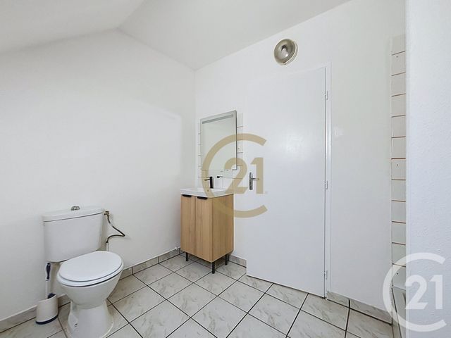 Appartement Studio à louer - 1 pièce - 25.0 m2 - DANJOUTIN - 90 - FRANCHE-COMTE - Century 21 Agence Du Théâtre