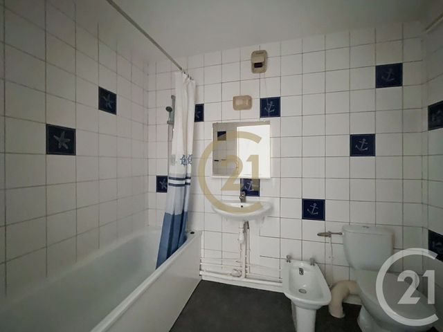 Appartement F2 à vendre - 2 pièces - 35.33 m2 - BELFORT - 90 - FRANCHE-COMTE - Century 21 Agence Du Théâtre