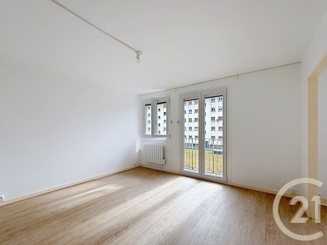 Appartement à louer - 4 pièces - 62.73 m2 - BELFORT - 90 - FRANCHE-COMTE - Century 21 Agence Du Théâtre